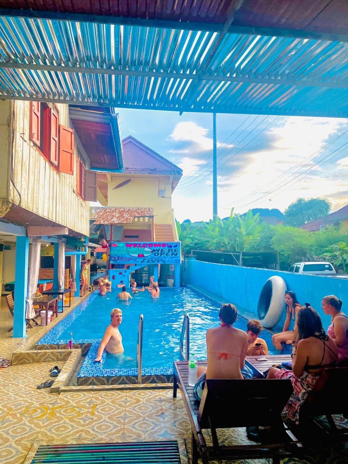 Bed and breakfast Golden Dragon House Vang Vieng Extérieur photo